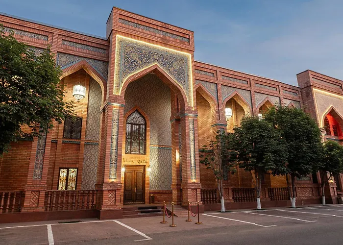 Ichan Qal'A Premium Class Hotel